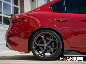 Alfa Romeo Giulia Coilover Kit - MADNESS by V-MAXX